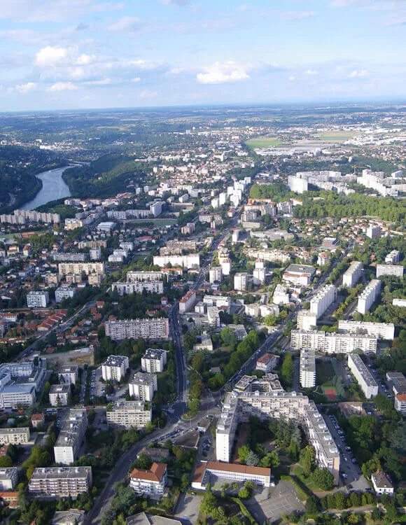 Notaire à Caluire et Cuire, expert en droit immobilier pour particuliers